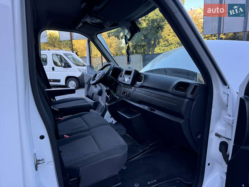 Тентованый Renault Master 2022 в Ровно