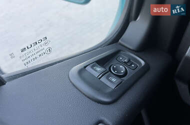 Грузовой фургон Renault Master 2022 в 