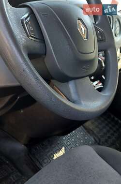 Грузовой фургон Renault Master 2017 в 