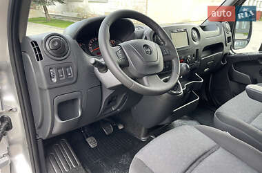 Грузовой фургон Renault Master 2018 в 