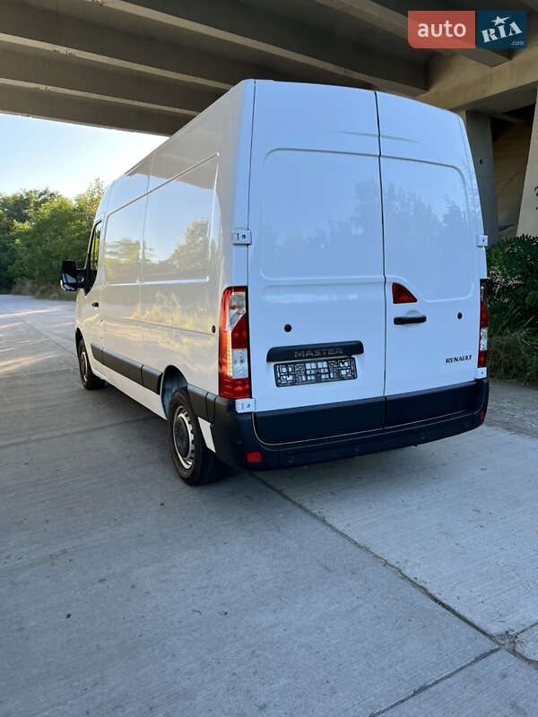 Грузовой фургон Renault Master 2020 в Коростене