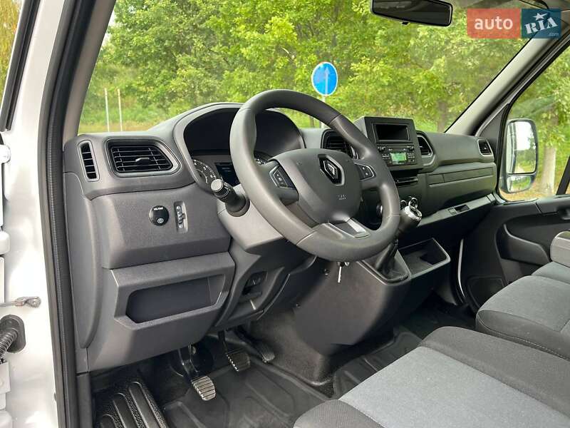 Тентованый Renault Master 2022 в Киеве