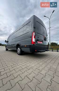 Грузовой фургон Renault Master 2023 в 