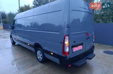 Грузовой фургон Renault Master 2023 в 
