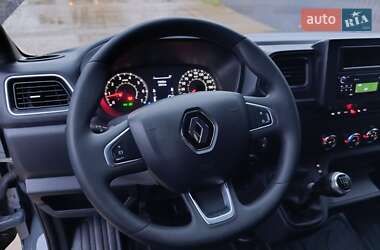 Грузовой фургон Renault Master 2023 в 