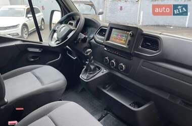 Грузовой фургон Renault Master 2020 в 
