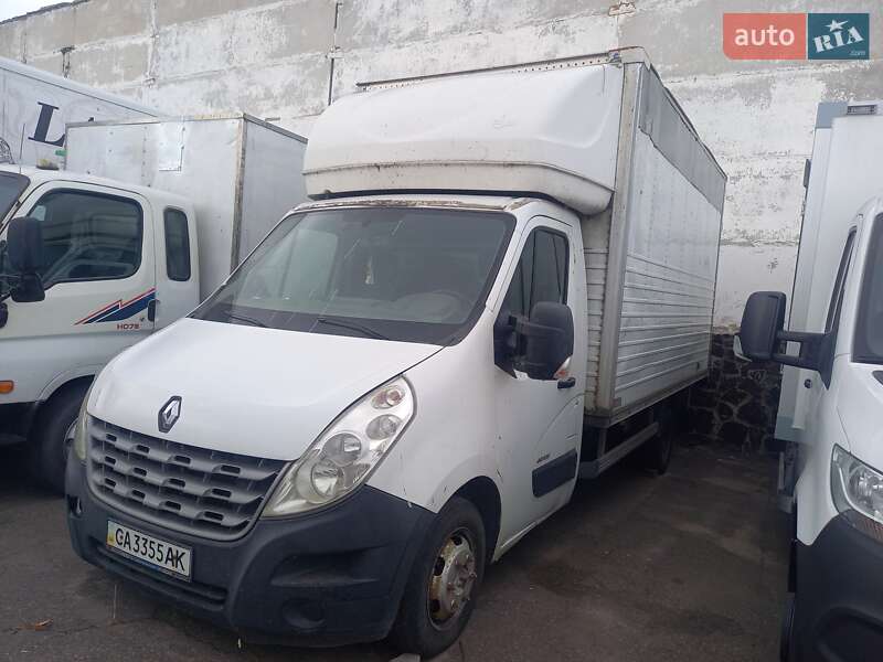 Грузовой фургон Renault Master 2012 в 