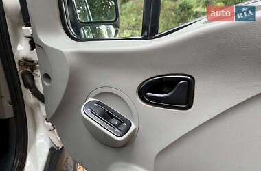 Вантажопасажирський фургон Renault Master 2006 в  фото 15 Вантажопасажирський фургон Renault Master 2006 в