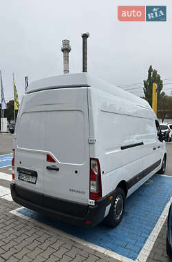 Грузовой фургон Renault Master 2023 в 