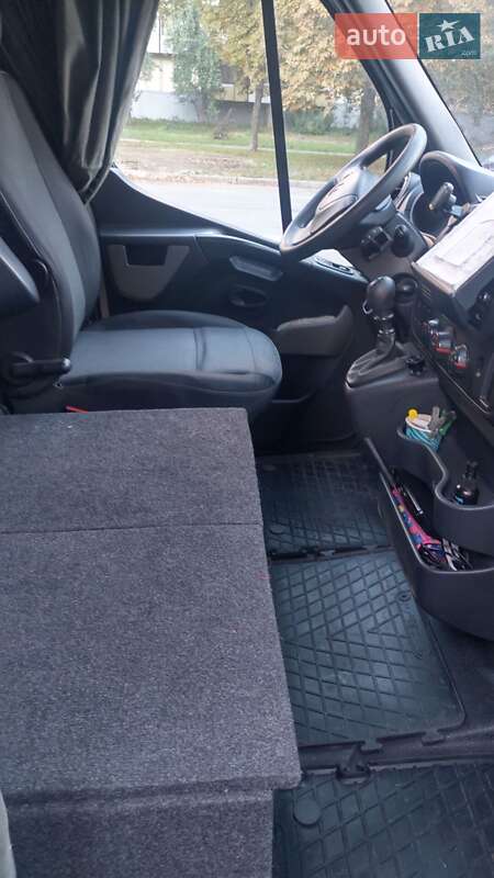 Тентованый Renault Master 2018 в Киеве