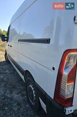Грузовой фургон Renault Master 2020 в 