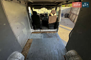 Грузовой фургон Renault Master 2010 в 