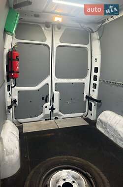 Грузовой фургон Renault Master 2020 в 