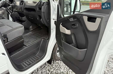 Грузовой фургон Renault Master 2017 в 