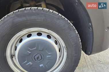 Грузовой фургон Renault Master 2021 в 
