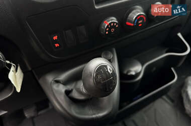 Грузовой фургон Renault Master 2017 в 