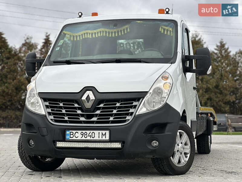 Эвакуатор Renault Master 2015 в Львове