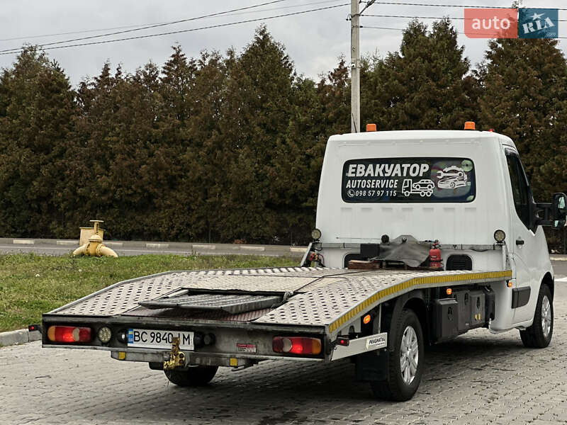 Эвакуатор Renault Master 2015 в Львове