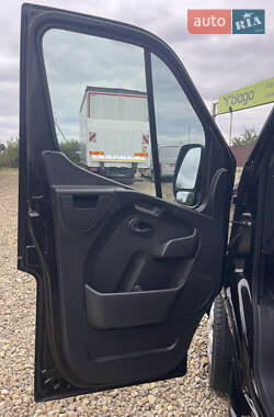 Грузовой фургон Renault Master 2019 в 