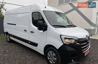 Грузовой фургон Renault Master 2022 в 