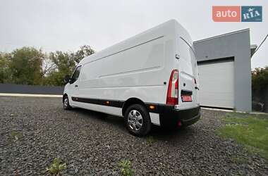 Грузовой фургон Renault Master 2022 в 