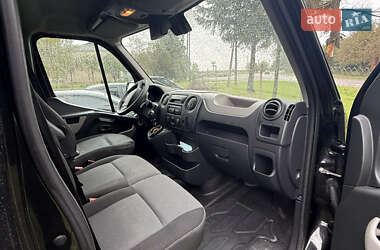 Грузовой фургон Renault Master 2017 в 