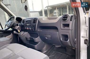 Грузовой фургон Renault Master 2018 в 