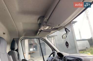 Грузовой фургон Renault Master 2018 в 