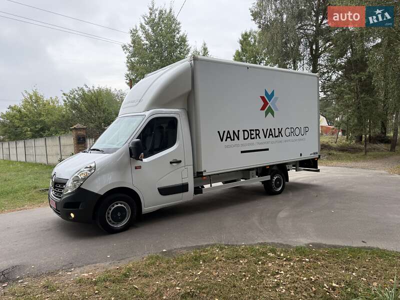 Грузовой фургон Renault Master 2019 в 