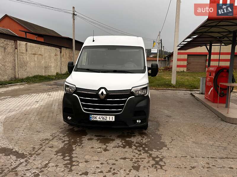 Грузовой фургон Renault Master 2020 в Кременце