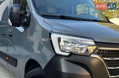 Грузовой фургон Renault Master 2022 в 