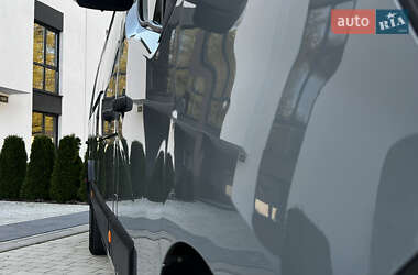 Грузовой фургон Renault Master 2022 в 