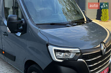 Грузовой фургон Renault Master 2022 в 