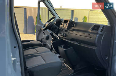 Грузовой фургон Renault Master 2022 в 
