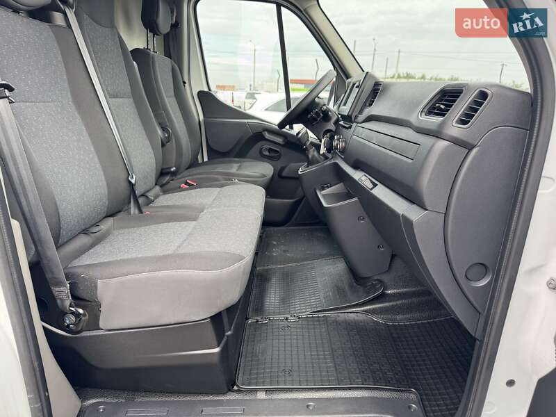 Грузовой фургон Renault Master 2020 в Ровно