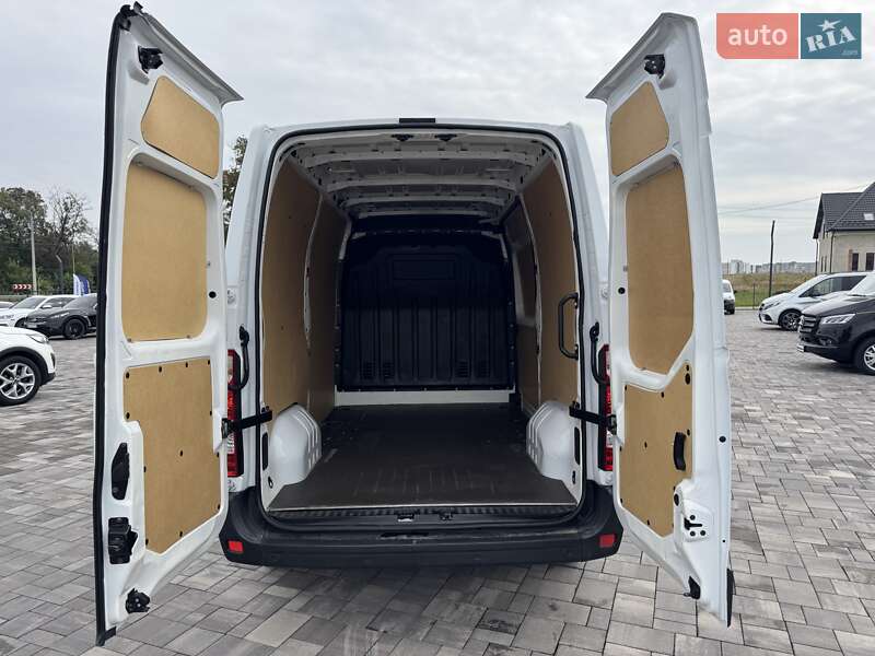 Грузовой фургон Renault Master 2020 в Ровно