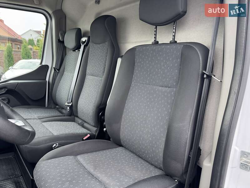 Грузовой фургон Renault Master 2020 в Ровно