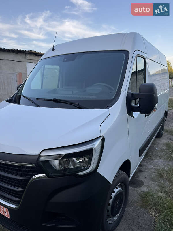 Грузовой фургон Renault Master 2023 в Шепетовке