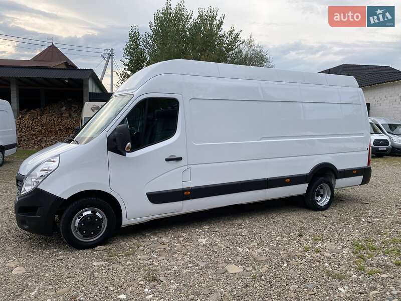 Грузовой фургон Renault Master 2019 в Хусте