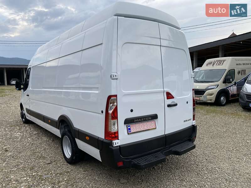 Грузовой фургон Renault Master 2019 в Хусте