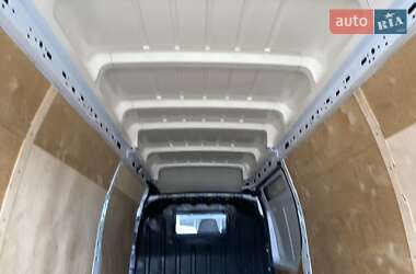 Вантажний фургон Renault Master 2019 в 