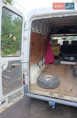 Грузовой фургон Renault Master 1990 в 