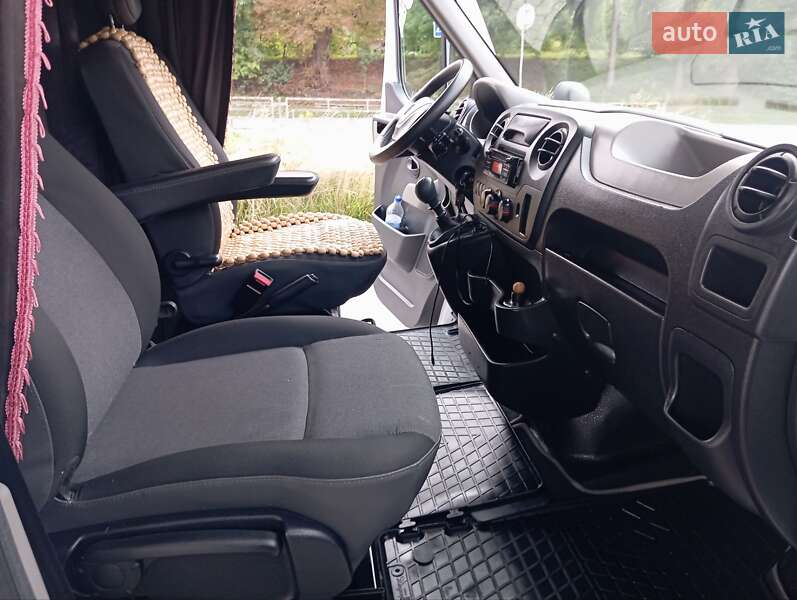 Тентованый Renault Master 2016 в Почаеве