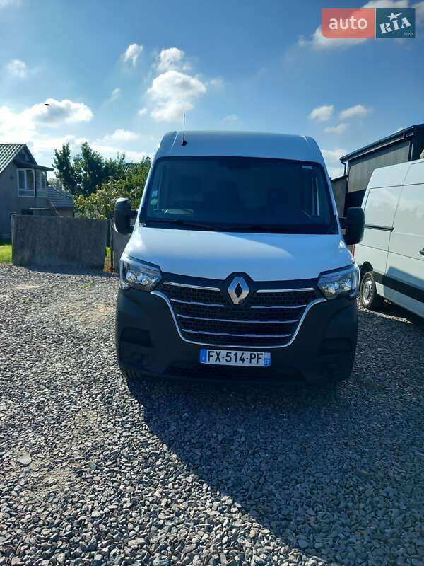 Грузовой фургон Renault Master 2021 в Радехове