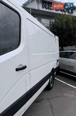 Грузовой фургон Renault Master 2019 в 