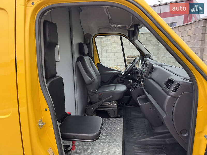 Микроавтобус грузовой (до 3,5т) Renault Master 2020 в Сарнах