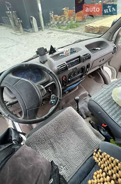 Грузовой фургон Renault Master 1998 в 