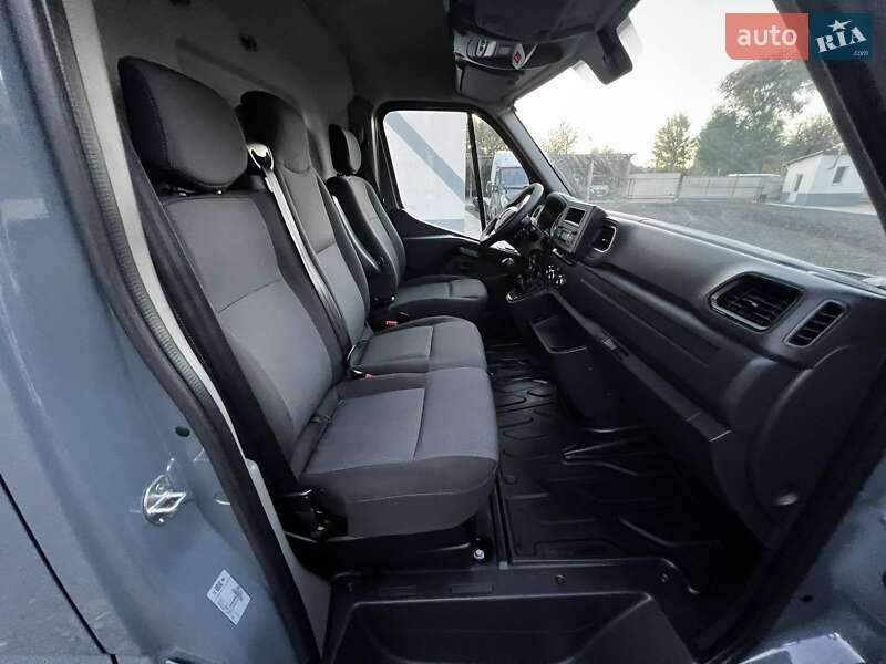 Грузовой фургон Renault Master 2023 в Киеве