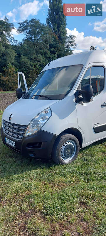 Грузовой фургон Renault Master 2011 в Сокале