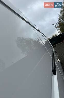 Грузовой фургон Renault Master 2022 в 